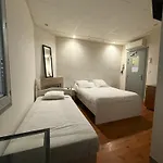 Relais Sud 2* Valence (Drome)