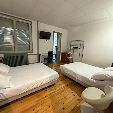 Relais Sud 2* 발랑스