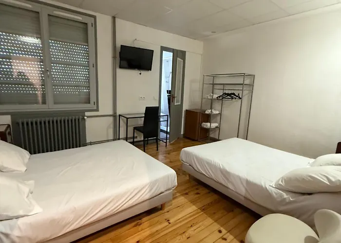 Relais Sud 2* 발랑스